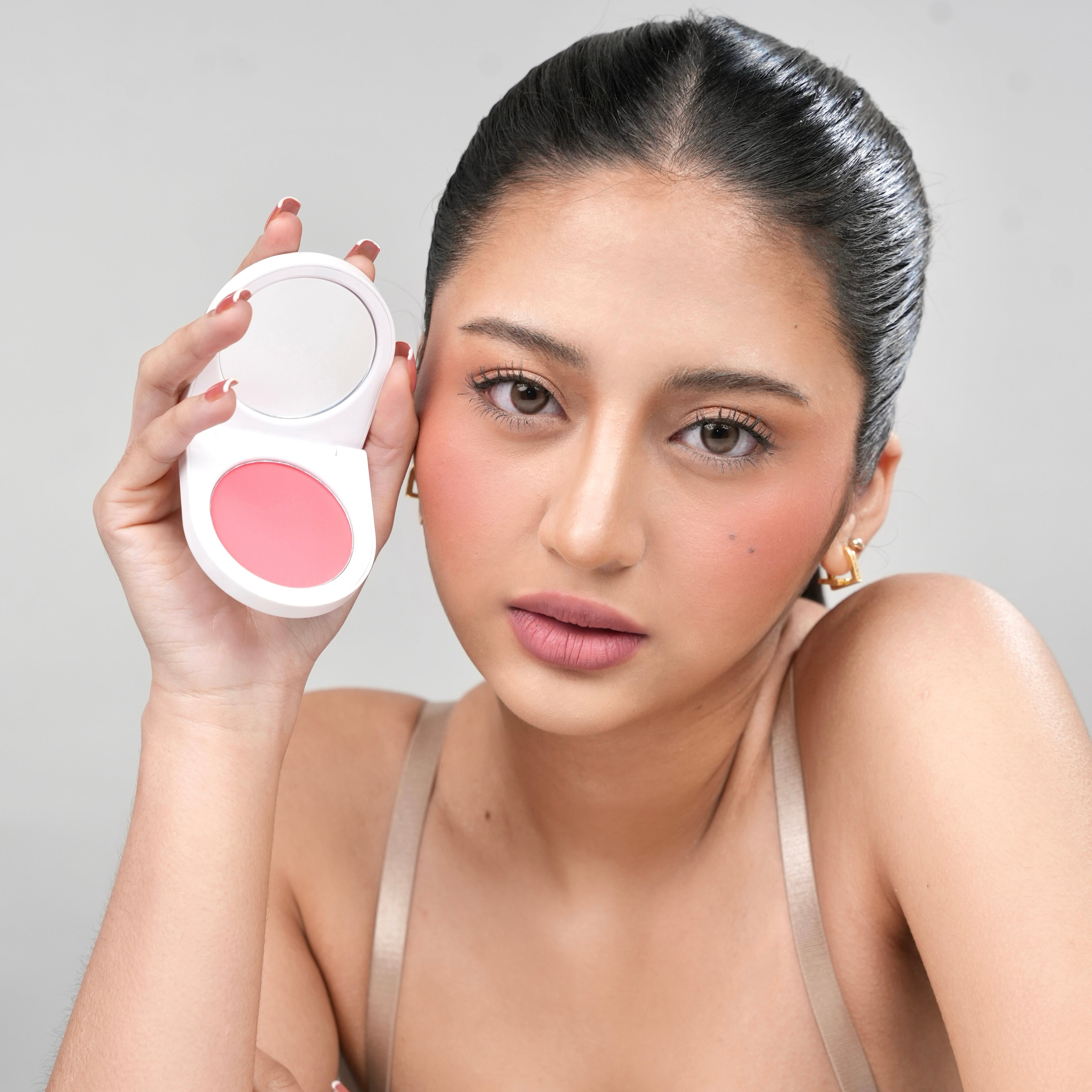 🌸 Adore Blush – The Glow You’ll Fall For