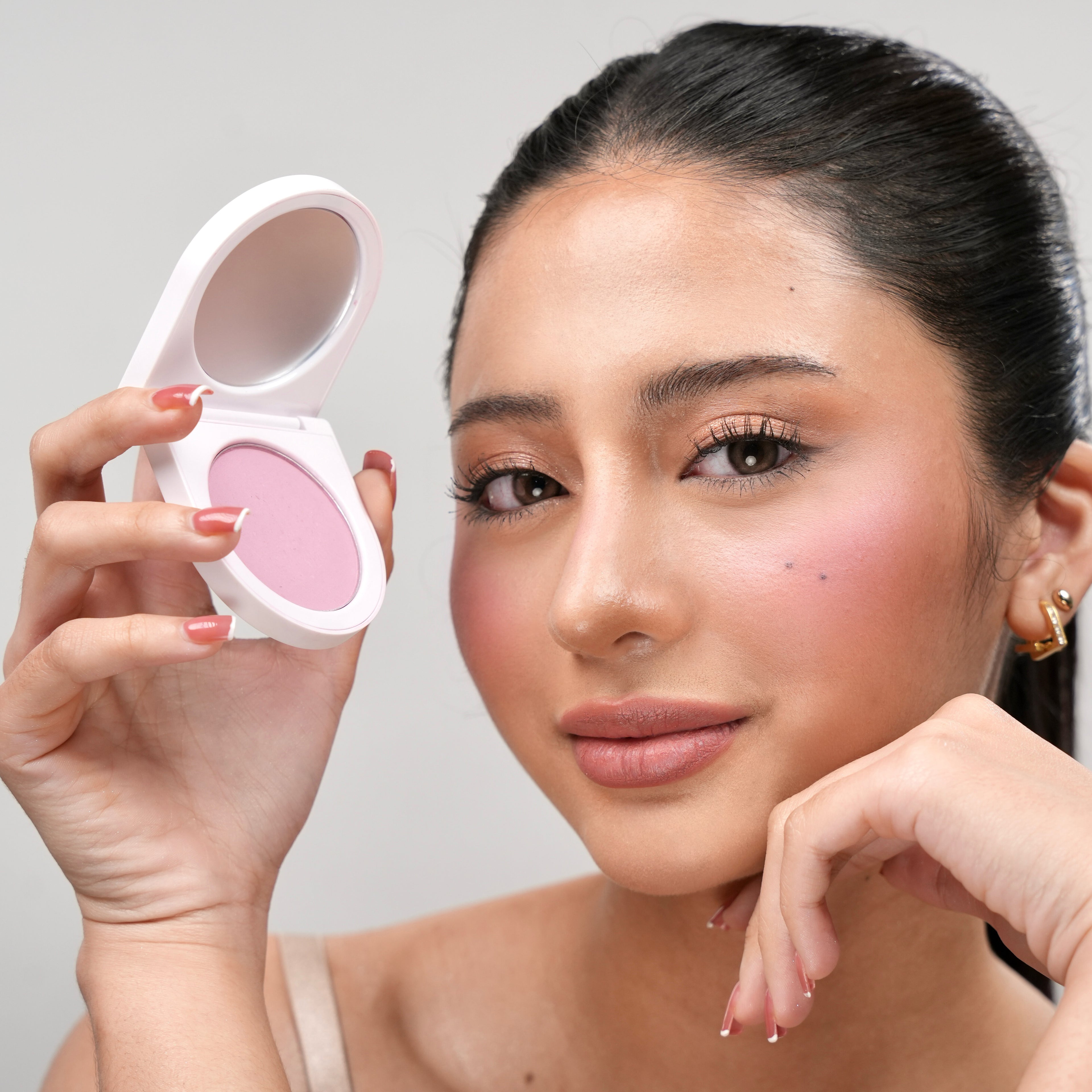 💖 First Kiss Blush – Soft Rosy Glow in Every Swipe